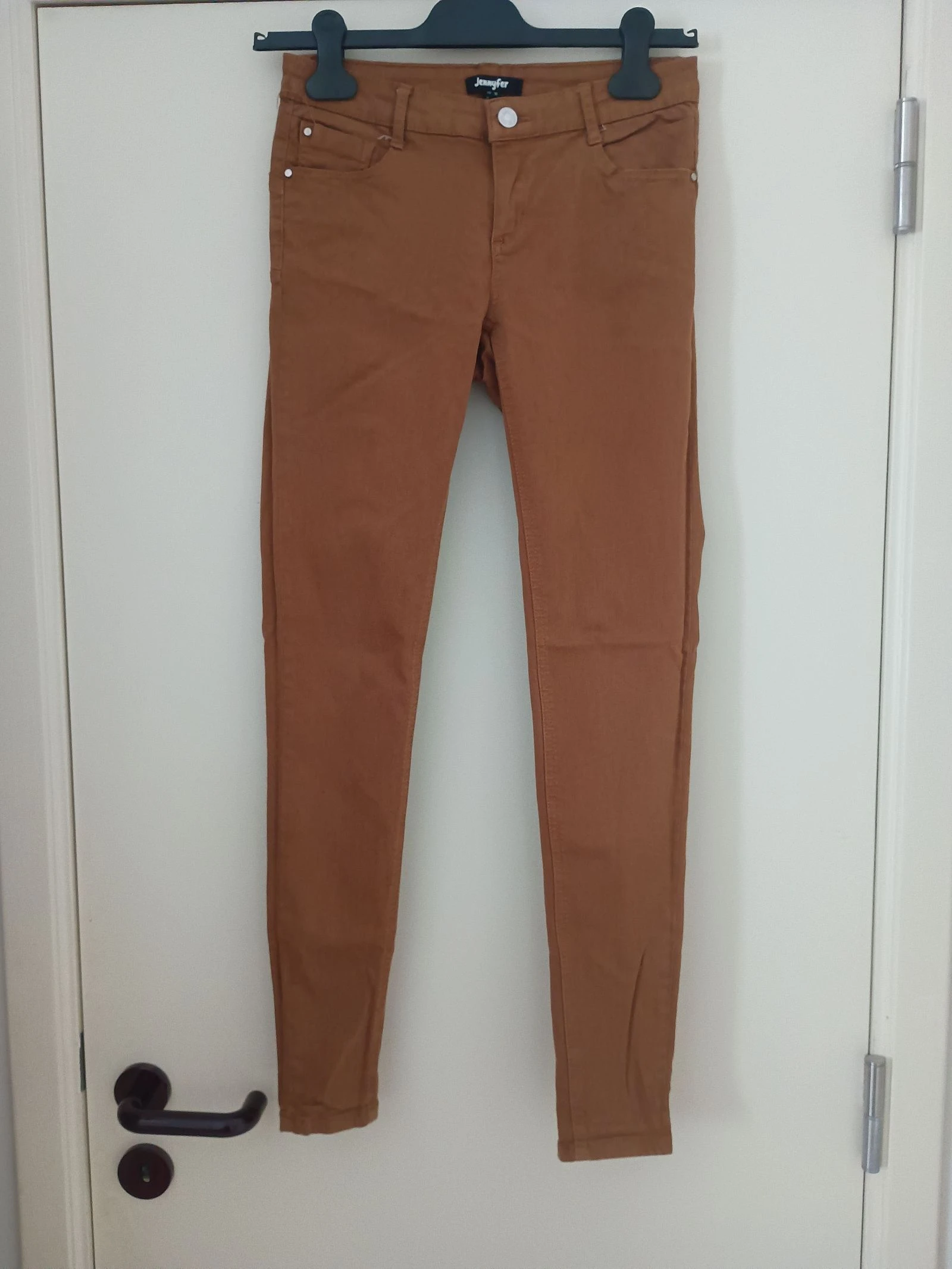 Pantalon Jennyfer, couleur Camel, taille 34 EU, 36FR